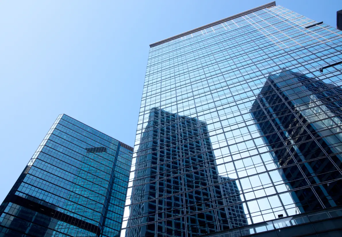 金融(銀行・保険・証券)業界の動画の制作